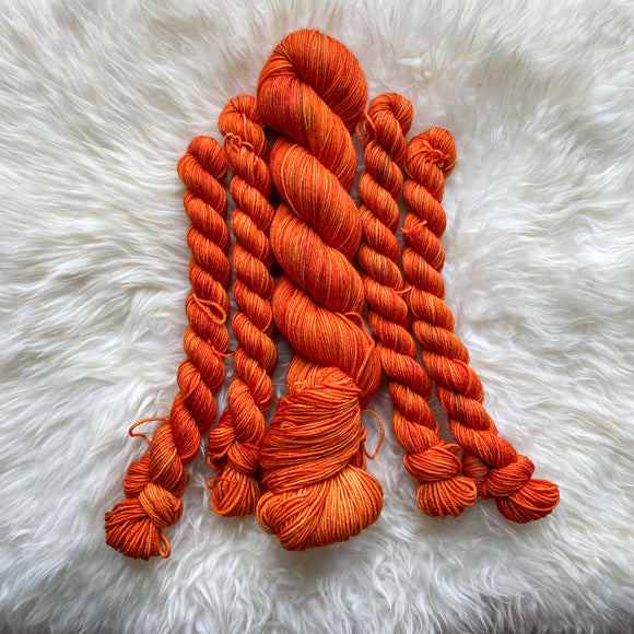 Showbiz PREORDER - 4-WEEK TURNAROUND